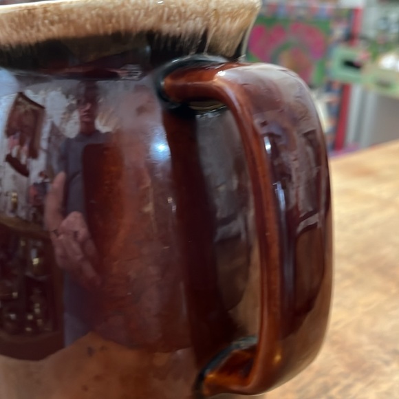 Hull Vintage Brown Drip 2 Quart Pitcher - Picture 5 of 6